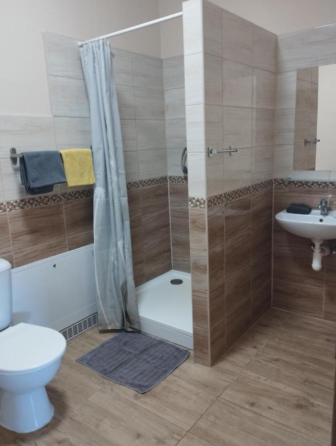 Apartmany Audy 2 Mníšek pod Brdy Eksteriør bilde